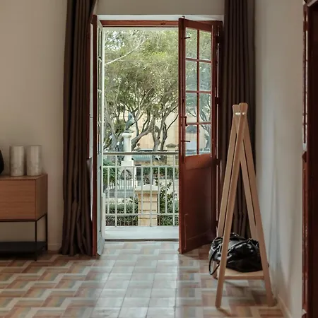 Ellul Living 公寓式酒店 4*