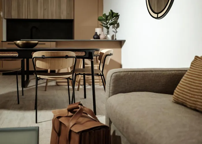 Apart-hotel Ellul Living 4*