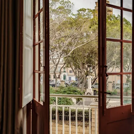 Ellul Living Aparthotel