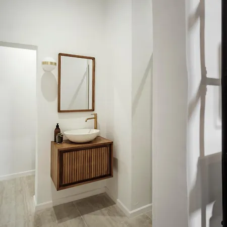 Ξενοδοχείο με διαμερίσματα Ellul Living